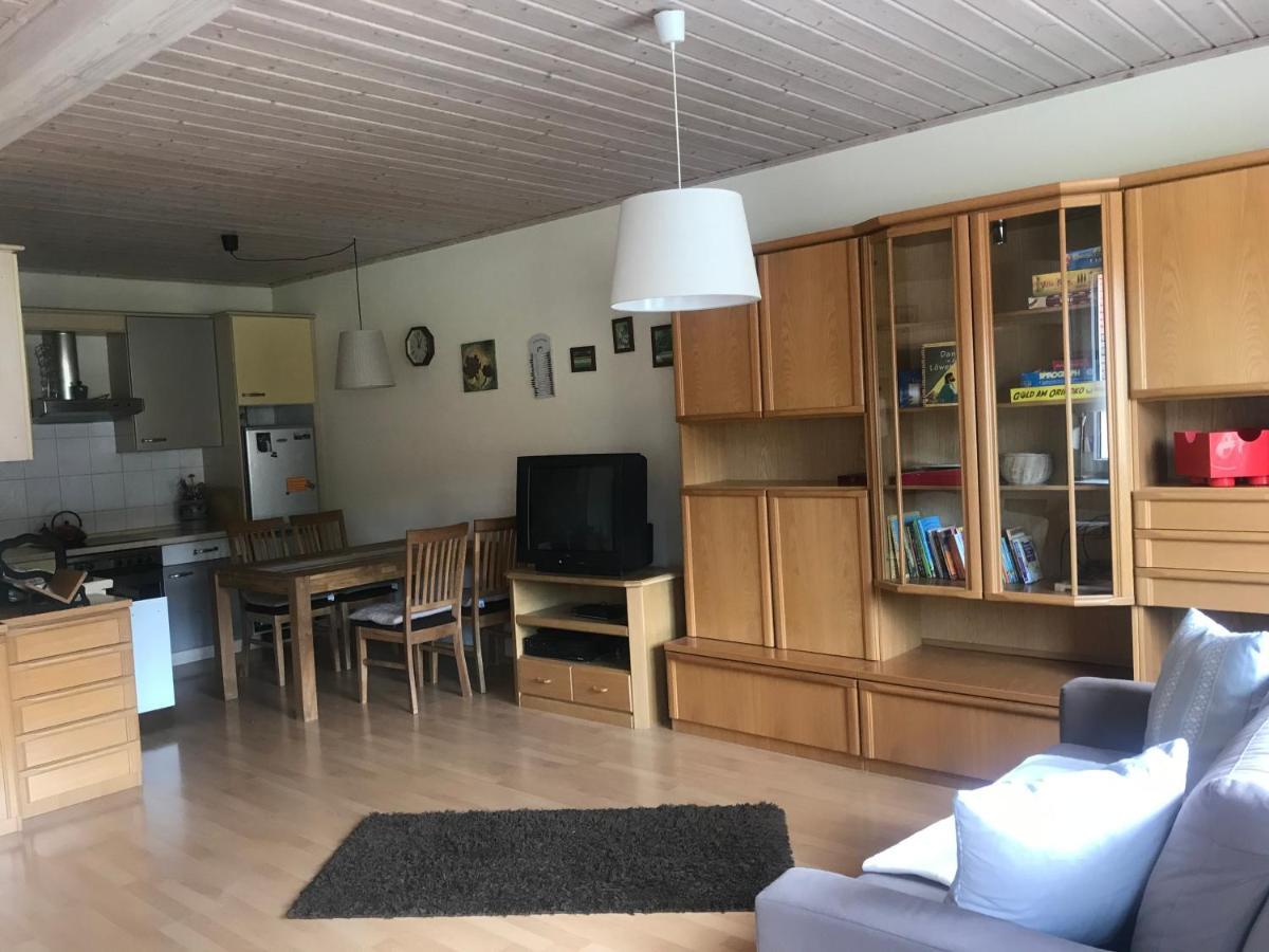 Ferienwohnung Am Gruenen Band Hellingen Esterno foto